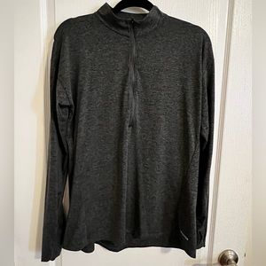 Patagonia ladies XL half zip long sleeve shirt